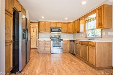 Stunning Secord Lake Waterfront Retreat. Welcome to this - photo 3