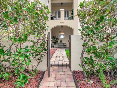 WOW, WALK TO THE BEACH IN 3 MINUTES! HERE IS THE STYLISH 3