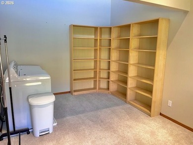Welcome to easy, comfortable living in this beautifully - photo 18