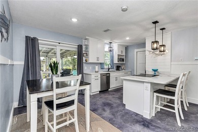 Charming Waterfront Retreat in Yankeetown, FL Welcome to your - photo 21