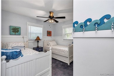 Charming Waterfront Retreat in Yankeetown, FL Welcome to your - photo 22