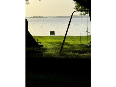 Spectacular hilltop home in Hide A Way Bay. Enjoy the split - photo 23