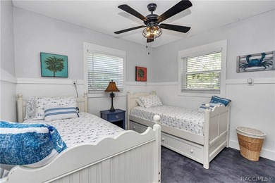 Charming Waterfront Retreat in Yankeetown, FL Welcome to your - photo 23
