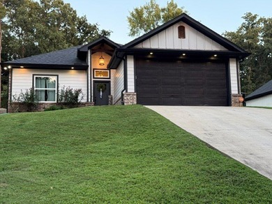 Spectacular hilltop home in Hide A Way Bay. Enjoy the split - photo 26
