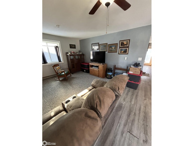 All the heavy lifting is done on this lakefront ranch: new - photo 7