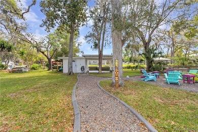 Charming Waterfront Retreat in Yankeetown, FL Welcome to your - photo 28