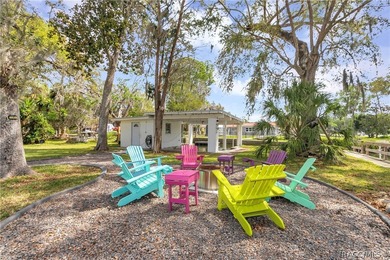 Charming Waterfront Retreat in Yankeetown, FL Welcome to your - photo 29