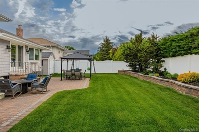Welcome To This Beautifully Maintained Split Level In Massapequa - photo 32