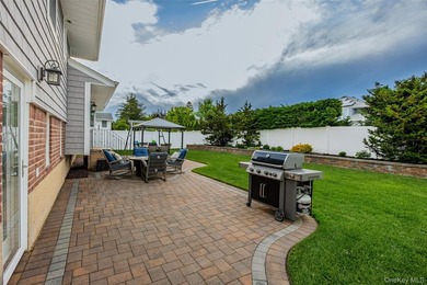 Welcome To This Beautifully Maintained Split Level In Massapequa - photo 34