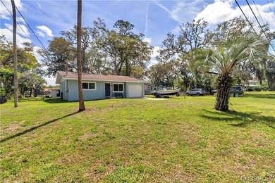 Charming Waterfront Retreat in Yankeetown, FL Welcome to your - photo 41