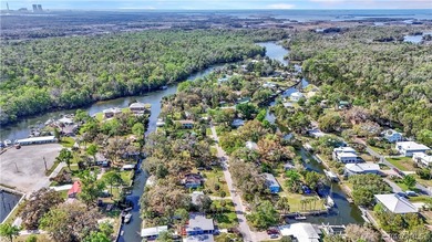 Charming Waterfront Retreat in Yankeetown, FL Welcome to your - photo 44
