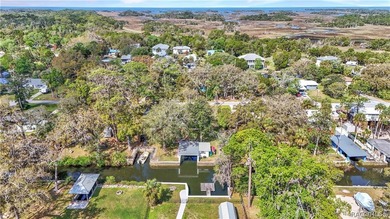 Charming Waterfront Retreat in Yankeetown, FL Welcome to your - photo 47