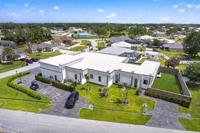 A contemporary, elegantly designed 4,715 sq ft, 4 BR, 5.5 BA - photo 9