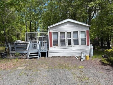 Eagle Lake Lot For Sale in Gouldsboro Pennsylvania