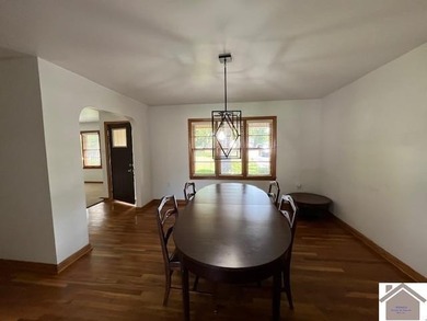 Charming 4-bedroom home! Corner lot, very spacious, large - photo 6