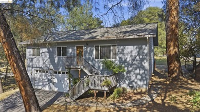 Welcome to 20686 Crest Pine Easement. Well- maintained, fully - photo 1
