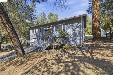 Welcome to 20686 Crest Pine Easement. Well- maintained, fully - photo 2