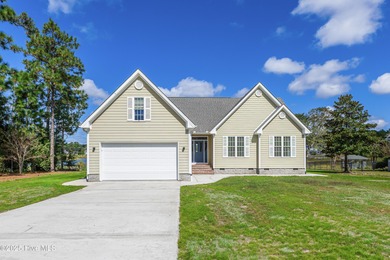 Boiling Spring Lake Home For Sale in Southport North Carolina