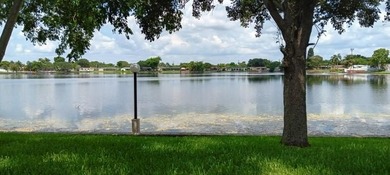 Beautiful lakefront home in the heart of Pasadena Lakes - photo 5
