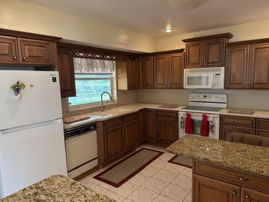 Beautiful lakefront home in the heart of Pasadena Lakes - photo 7