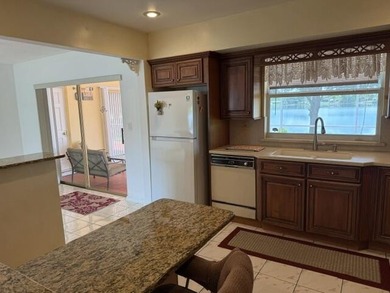 Beautiful lakefront home in the heart of Pasadena Lakes - photo 8