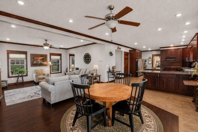 Welcome to your dream home in desirable Apple Valley Lake! This - photo 19