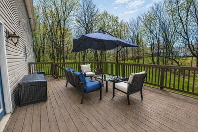 Welcome to your dream home in desirable Apple Valley Lake! This - photo 21