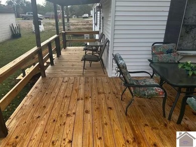 Discover a unique opportunity offering flexibility and space on - photo 4