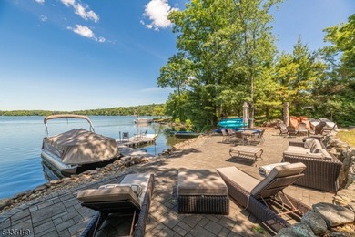Welcome to lake life on the main lake of Highland Lakes. The - photo 28