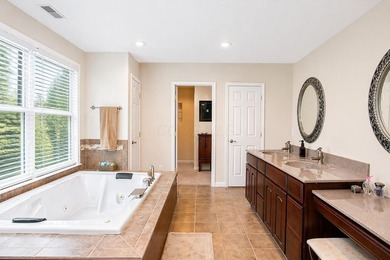 Welcome to your dream home in desirable Apple Valley Lake! This - photo 31