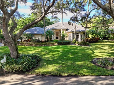 Located on a cul-de-sac lot in Heritage Oaks. This single story - photo 2