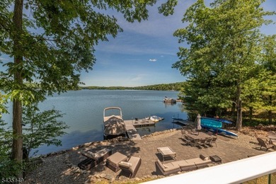 Welcome to lake life on the main lake of Highland Lakes. The - photo 33