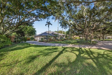 Located on a cul-de-sac lot in Heritage Oaks. This single story - photo 5