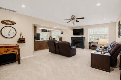 Welcome to your dream home in desirable Apple Valley Lake! This - photo 43