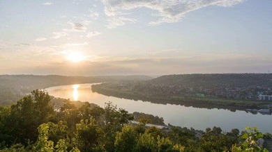 (private lake, pond, creek) Home For Sale in Hebron Kentucky