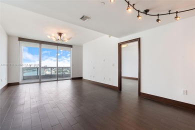 Rarely Available 02 Line - Best Floor plan in Downtown Miami!
