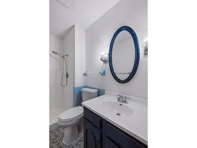 5 beds. 3 baths. 3-car garage. Corner lot with a circular - photo 11