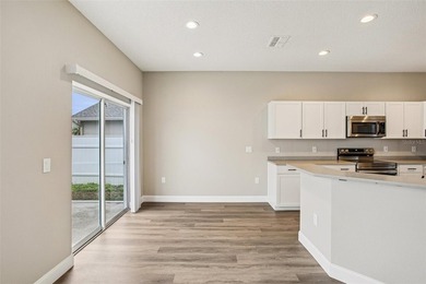 PRICE ADJUSTMENT !! Totally renovated 3bedroom 2 bathroom 2 car - photo 12