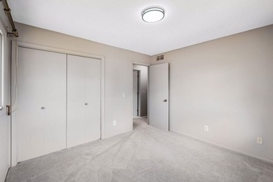 5 beds. 3 baths. 3-car garage. Corner lot with a circular - photo 14