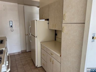 Prime Location- Horizon House Co-op Complex set on 28 acres of - photo 12