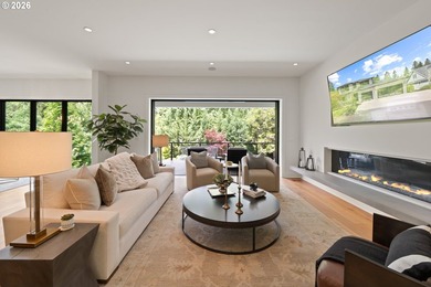 Set in Lake Oswego's coveted Country Club District, this - photo 12