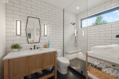 Set in Lake Oswego's coveted Country Club District, this - photo 27