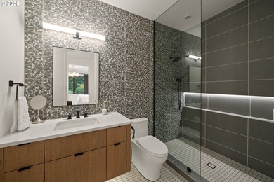 Set in Lake Oswego's coveted Country Club District, this - photo 37