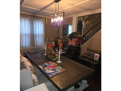 Updated Colonial with In-Law Apartment. Beautifully renovated - photo 2