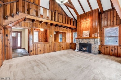Custom lakefront chalet offering deep-water frontage, an - photo 7