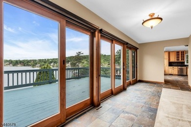 Custom lakefront chalet offering deep-water frontage, an - photo 10