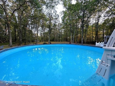 This 3 bedroom (plus bonus room), 2.5 bath, 3 level Colonial is