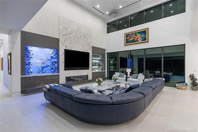 Tee Off in Paradise. New oceanfront & golf dream home in - photo 12