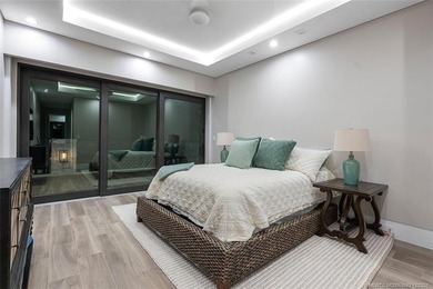 Tee Off in Paradise. New oceanfront & golf dream home in - photo 35