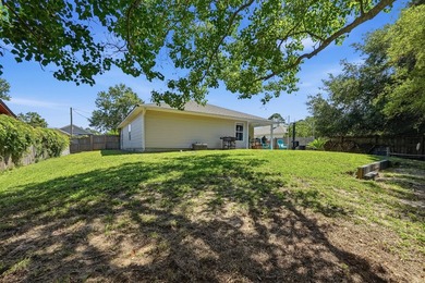 Welcome to this beautifully maintained 3BR/2BA home offering - photo 46